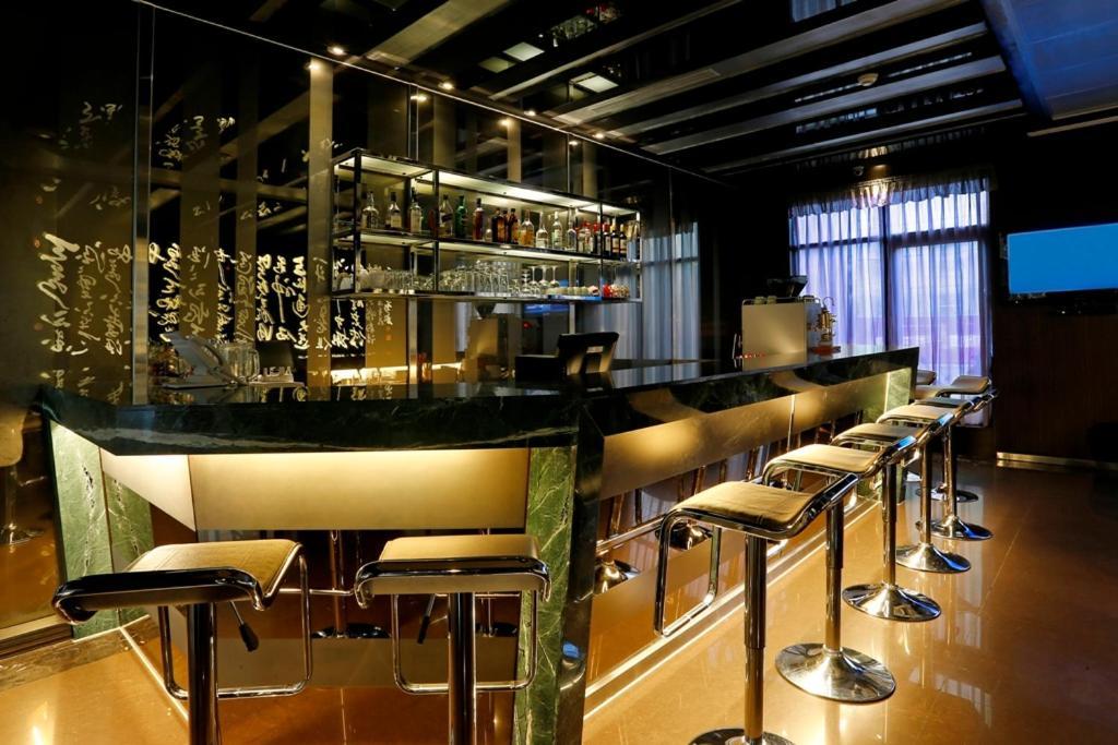 Golden Tulip - Aesthetics Ξενοδοχείο Zhunan Εξωτερικό φωτογραφία